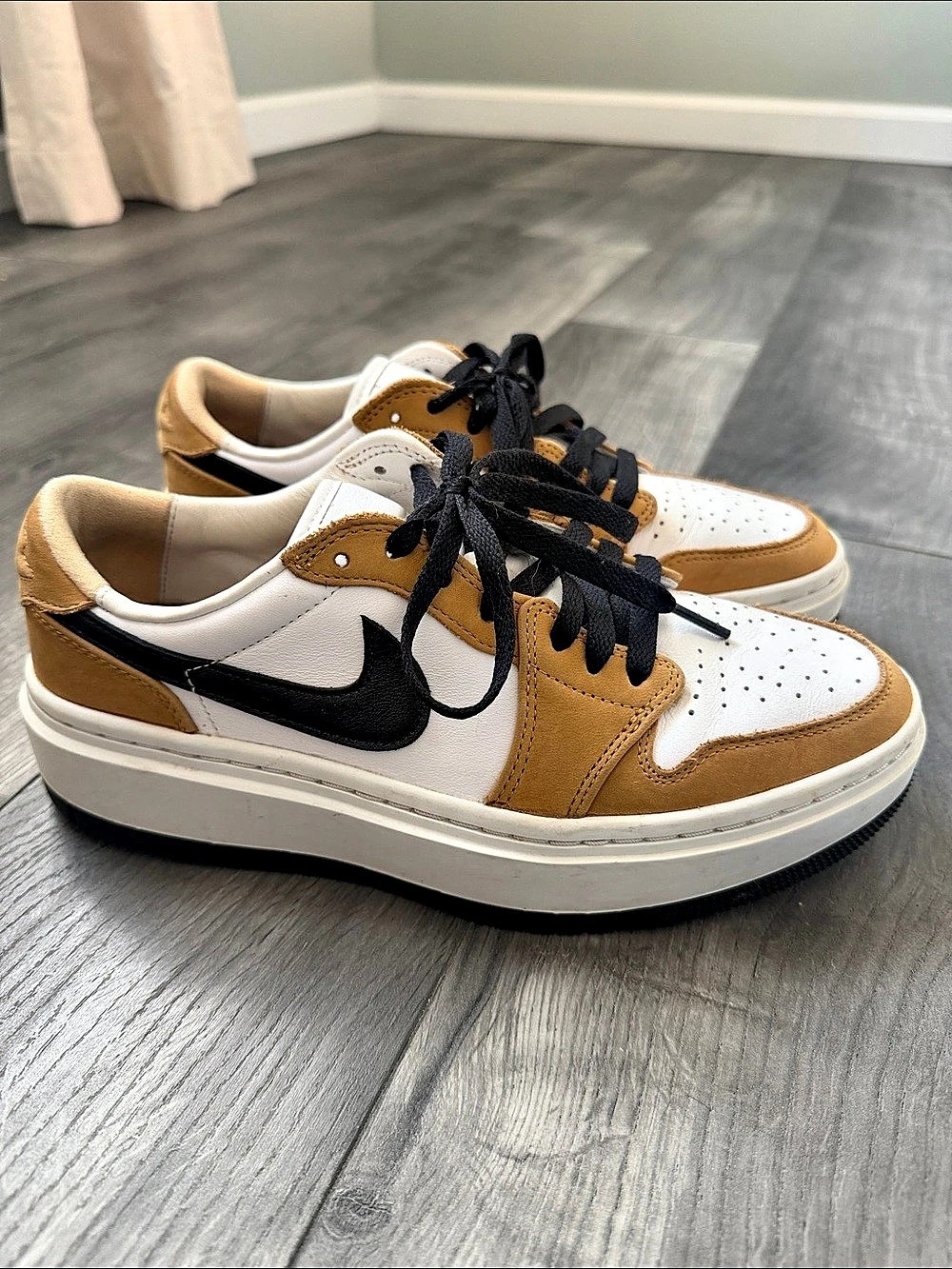 Nike Air Jordan 1 Elevate Low SE Multi-Color Sneakers in White & Tan size 8